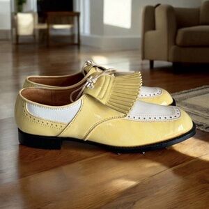 Vintage GLOBAL Golf Shoes Yellow & White Leather Kiltie Fringe Made in Japan 8C
